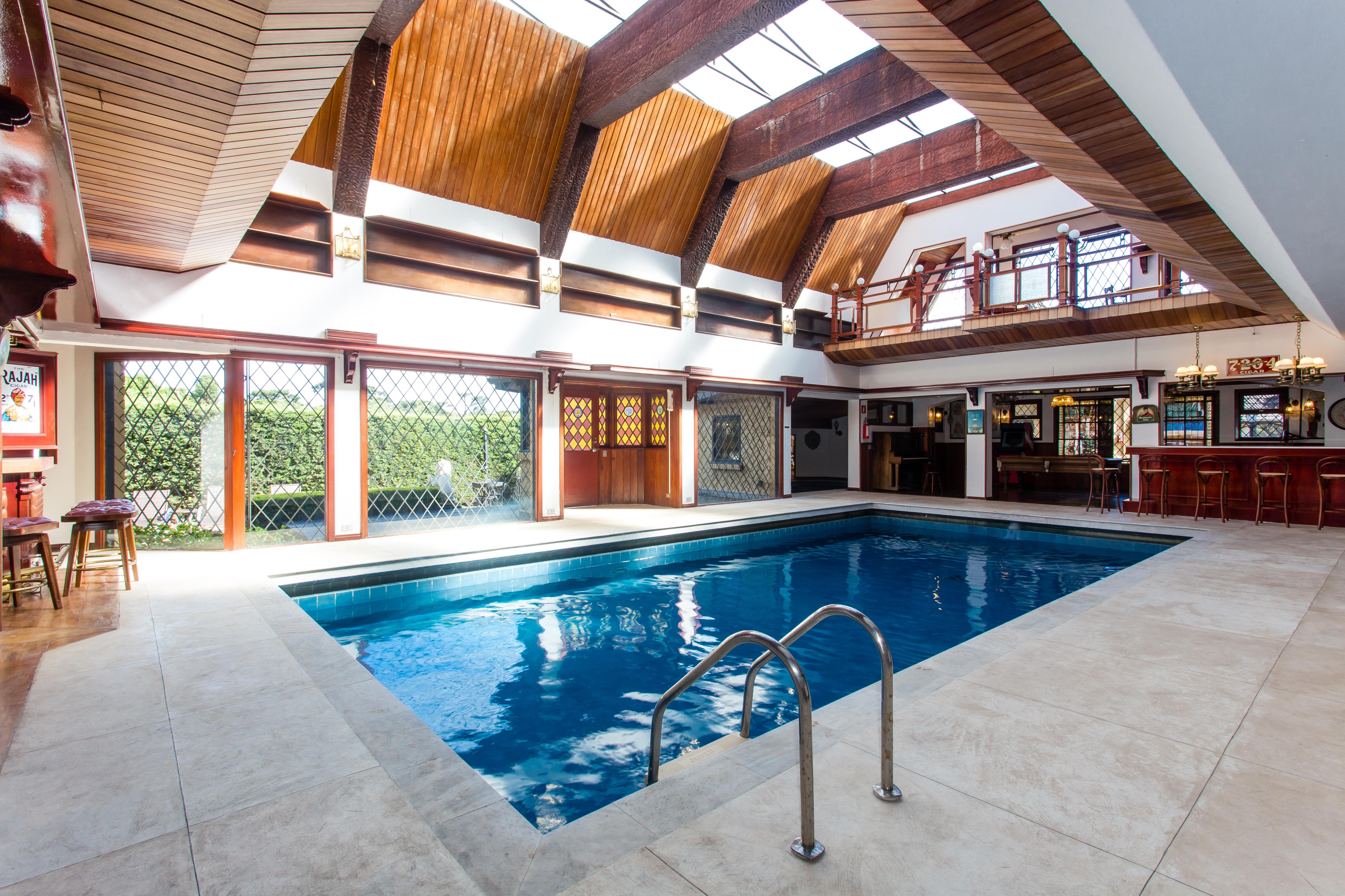 Hotel Castelo Nacional Inn Campos Do Jordao — Photos 2